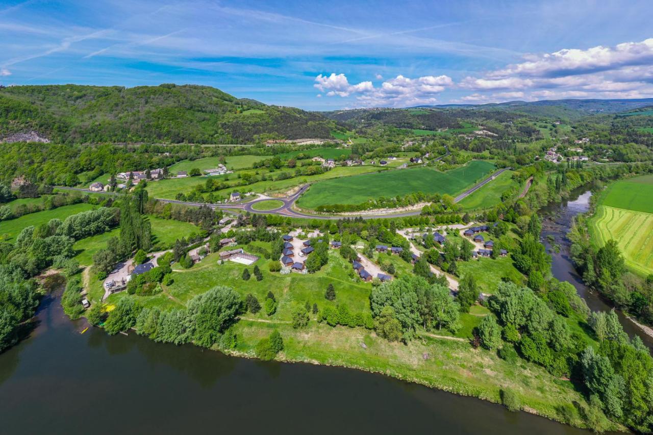 Les Chalets De Booz Saint-Germain-du-Teil Buitenkant foto